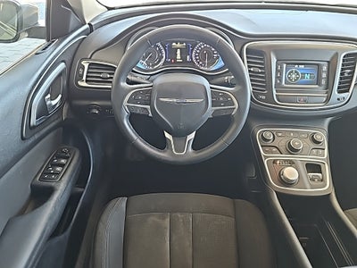 2016 Chrysler 200 LX
